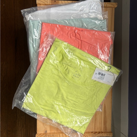 Bundle of A New Day (Target) crew neck tank tops - Picture 1 of 5